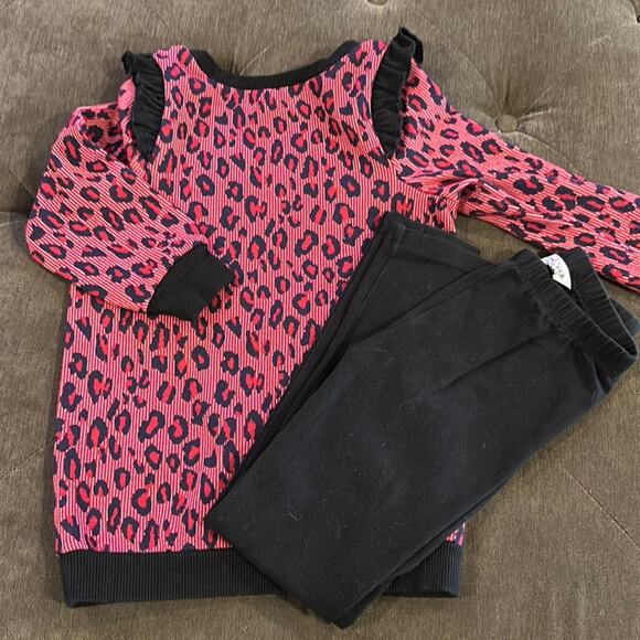 Pippa & Julie leopard sweater & leggings set size 5 - Picture 1 of 4